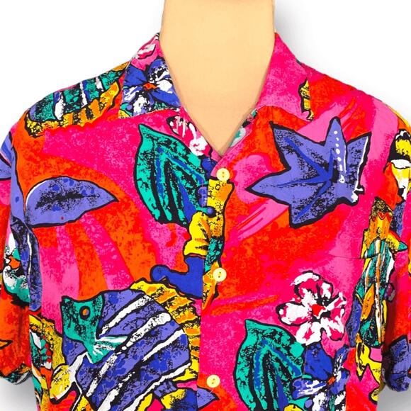 Vintage 90s Hilo Hattie Hawaiian Shirt Bright Tropical Fish Print Short Sleeve - Picture 11 of 11